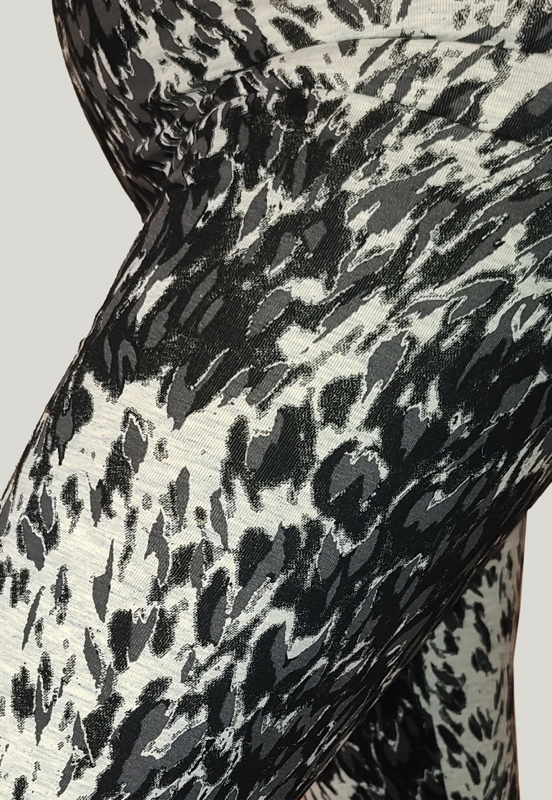 15131987404-calca-legging-feminina-animal-print-03.jpg