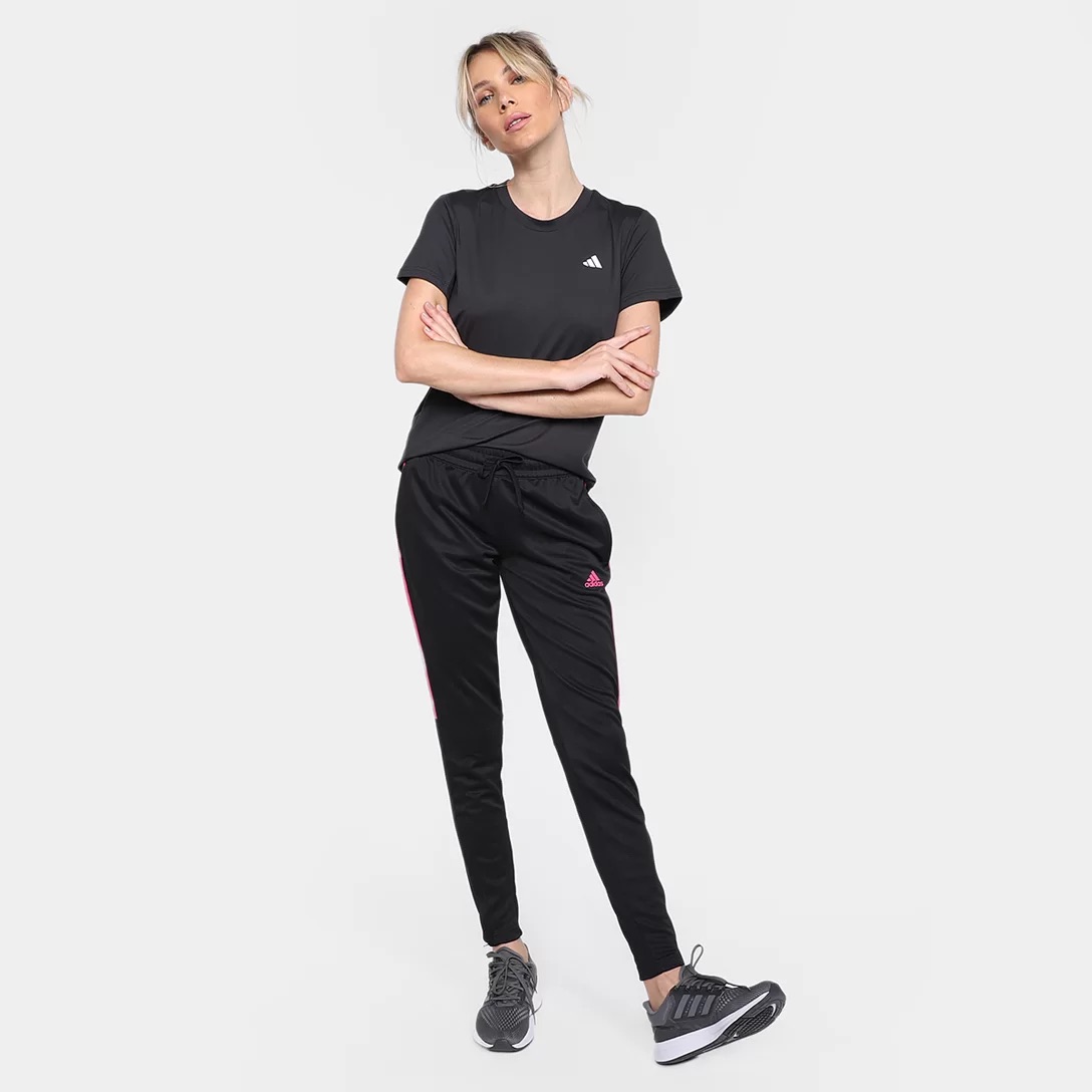 15189116344-camiseta-adidas-w-min-tee-training-minimal-feminina1.jpeg