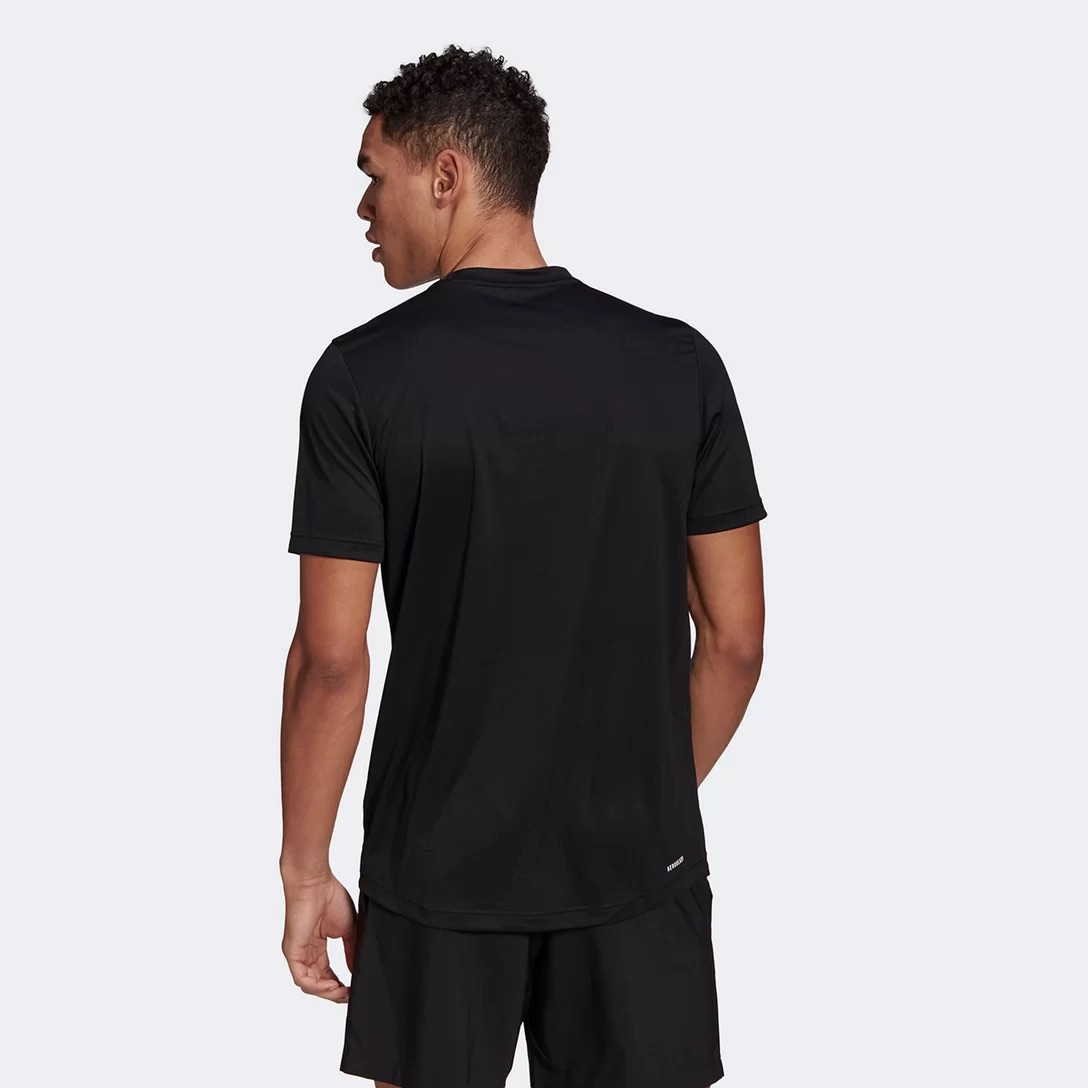 15189119040-camiseta-adidas-d2m-plain-masculina1.jpeg