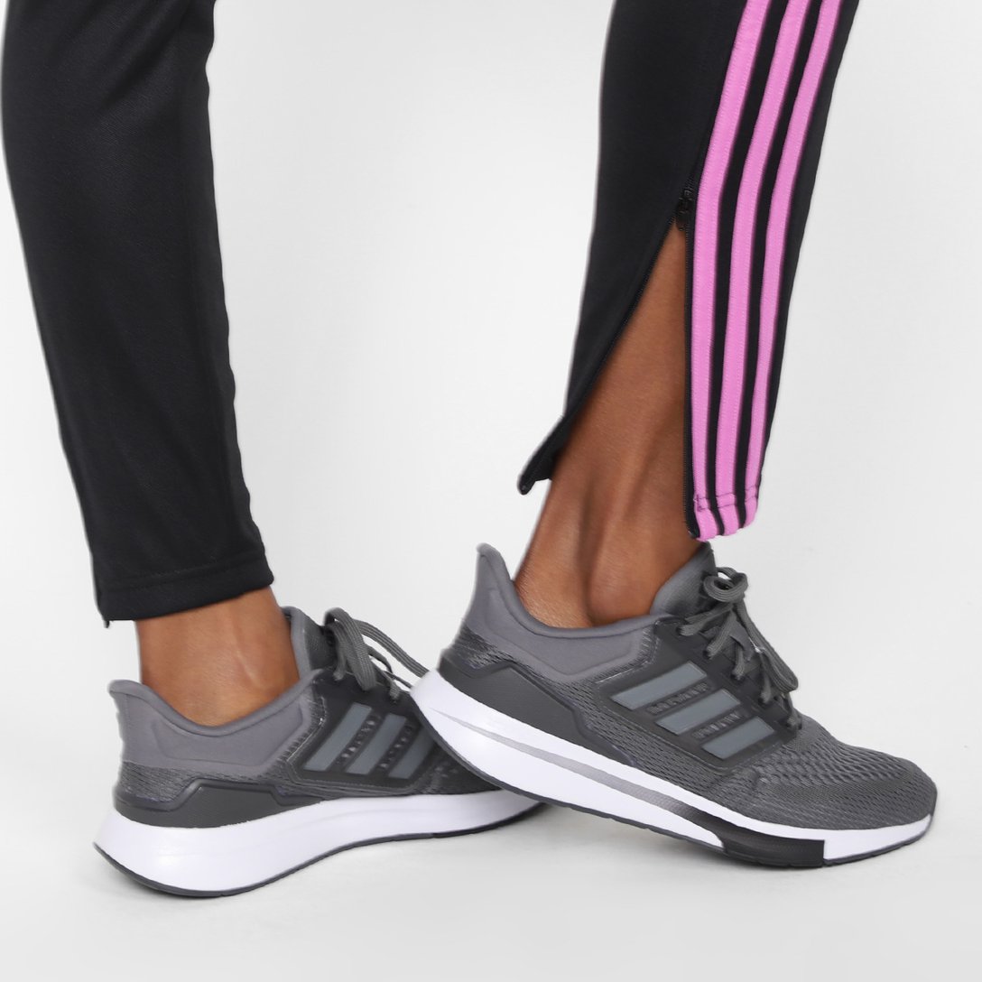 15205249003-calca-feminina-adidas-tiro-tr-pnt-esw-5.jpg